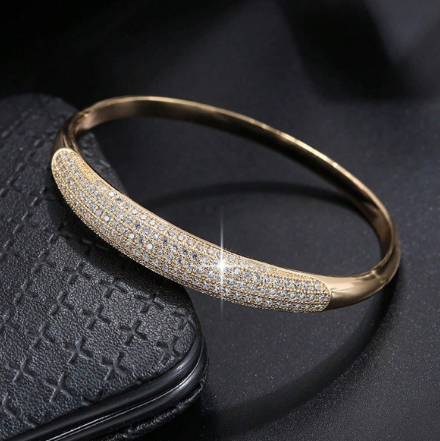 Formas Bracelet – 18k Gold Plated & Adorned with Zirconia Stones | Free UK Delivery