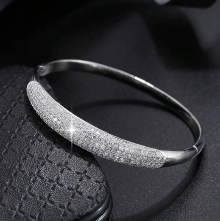 Formas Bracelet – 18k Gold Plated & Adorned with Zirconia Stones | Free UK Delivery