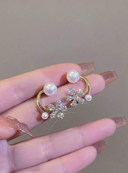 2-in-1 Flower & Pearl Earrings – 18k Gold Plated | Free UK Delivery