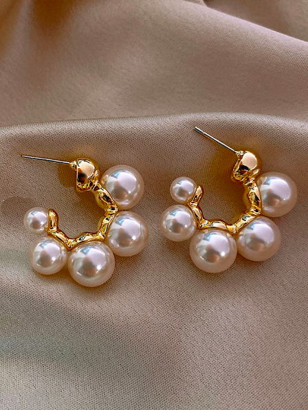 Circle Pearl Earrings – 18k Gold Plated | Free UK Delivery