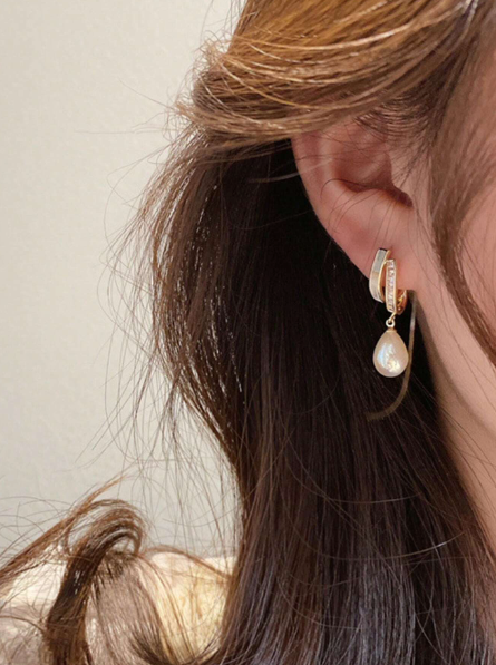 Beatrice Earrings – Mother-of-Pearl – 18k Gold Plated | Free UK Delivery