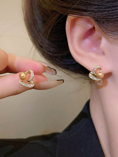 Golden Heart Earrings – Cubic Zirconia – 18k Gold Plated | Free UK Delivery