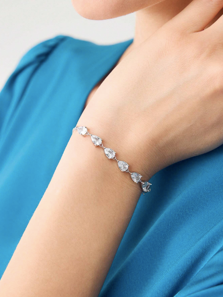 FILIPPA MONTEIRO X OH LYRA | Adjustable Bracelet with Swarovski Crystal – 24k Gold Plated | Free UK Delivery